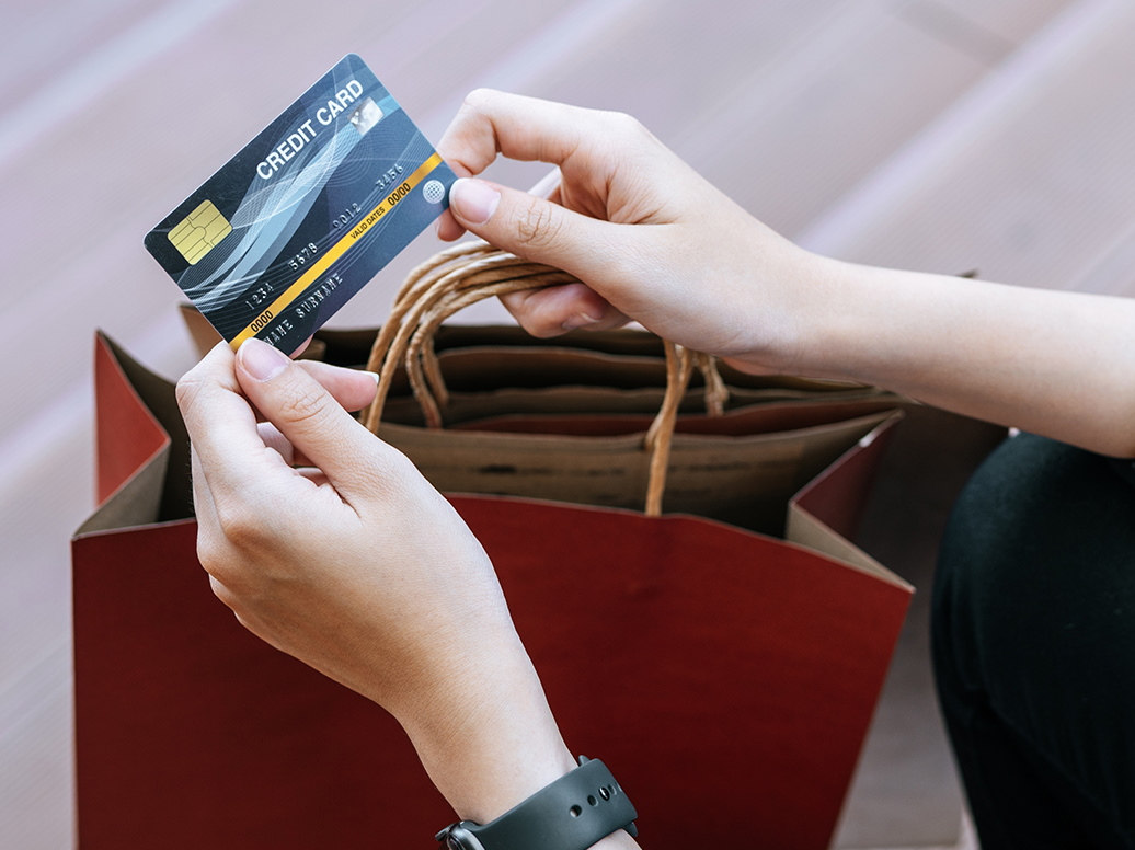 Chọn Thẻ Tín Dụng Phù Hợp Với Thu Nhập Và Nhu Cầu Của Bạn